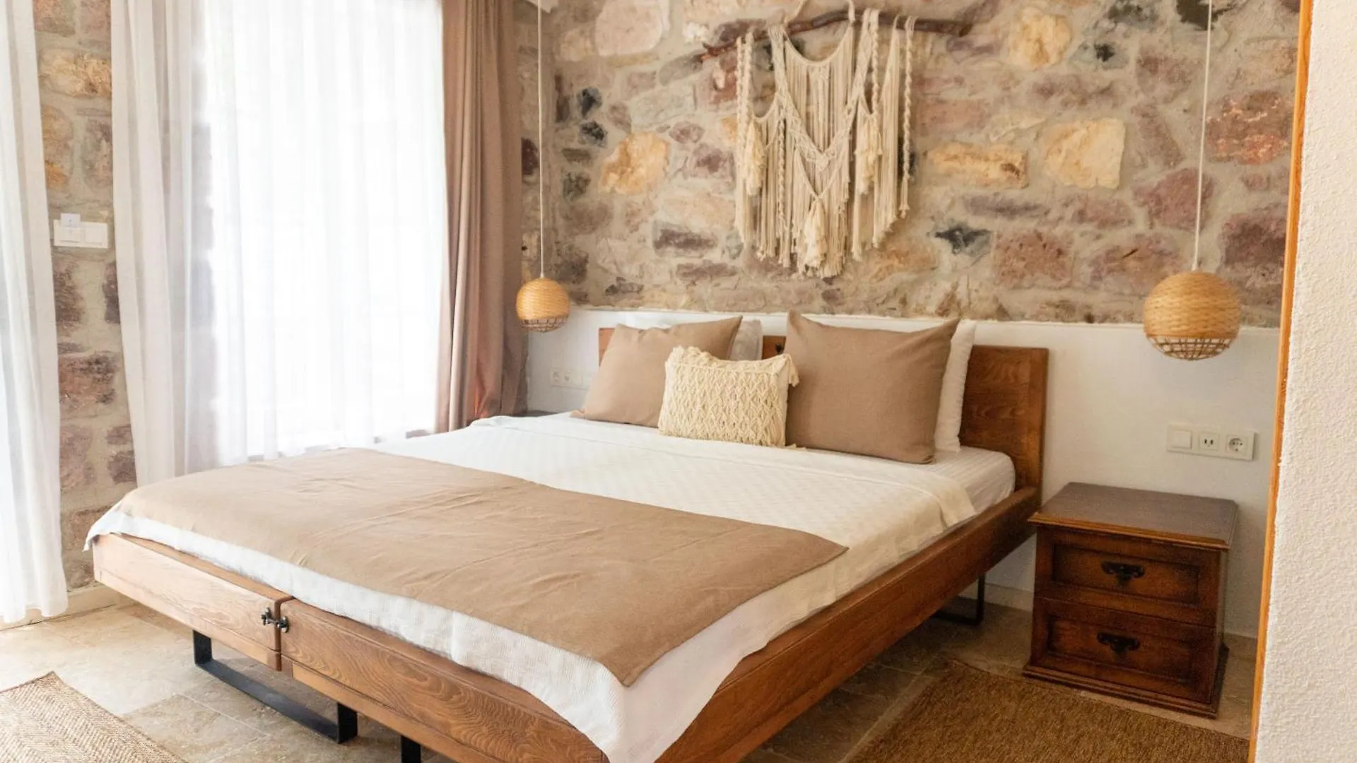 Cunda Ilios Otel Ayvalı